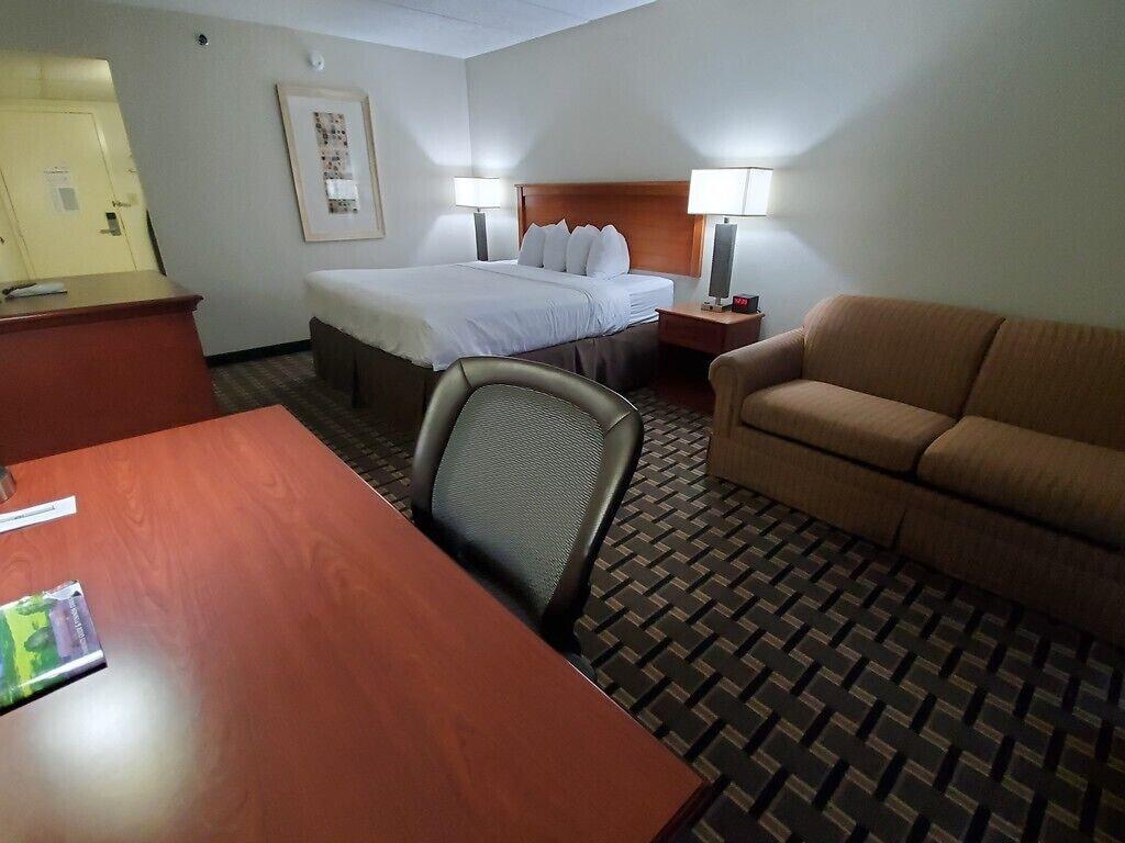 C3 Hotel And Convention Center 해이스팅스 외부 사진