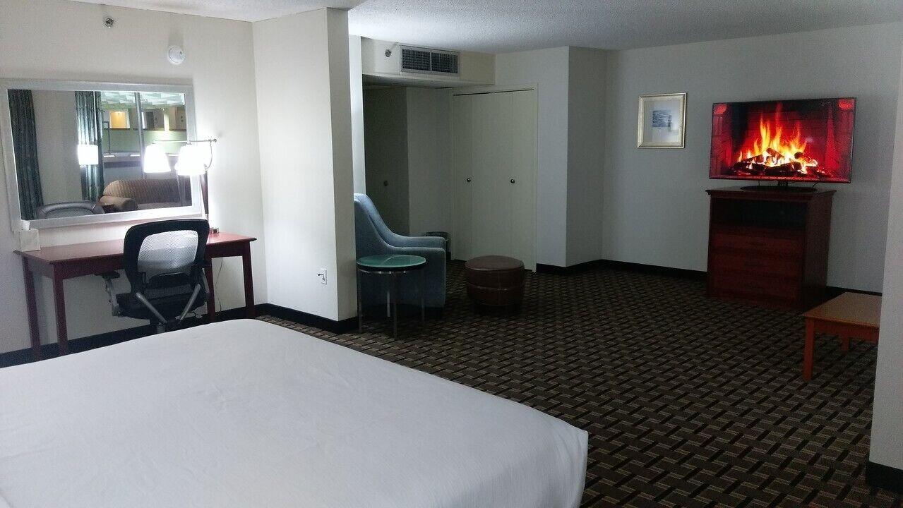 C3 Hotel And Convention Center 해이스팅스 외부 사진