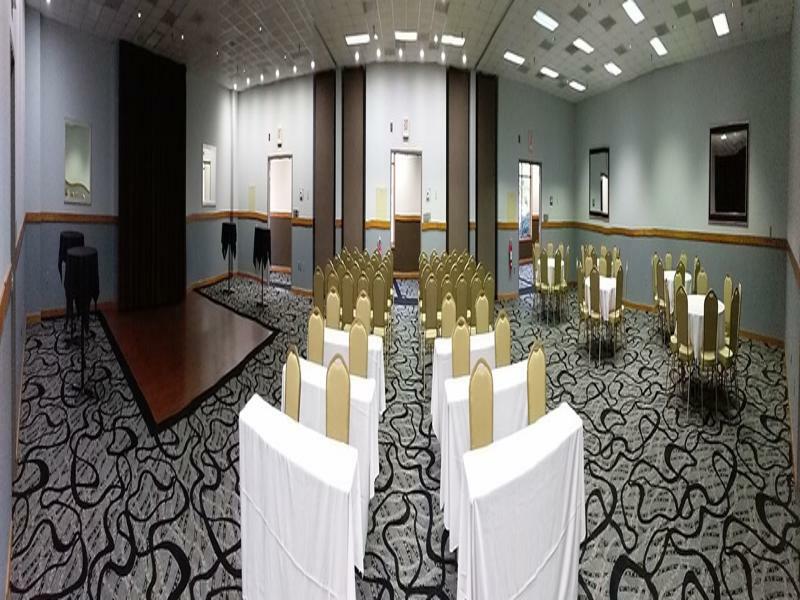 C3 Hotel And Convention Center 해이스팅스 외부 사진